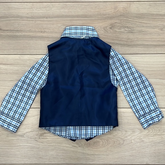 NAUTICA Boys Striated Twill Shirt, Vest, & Bowtie - 3 Piece Set - Picture 3 of 5